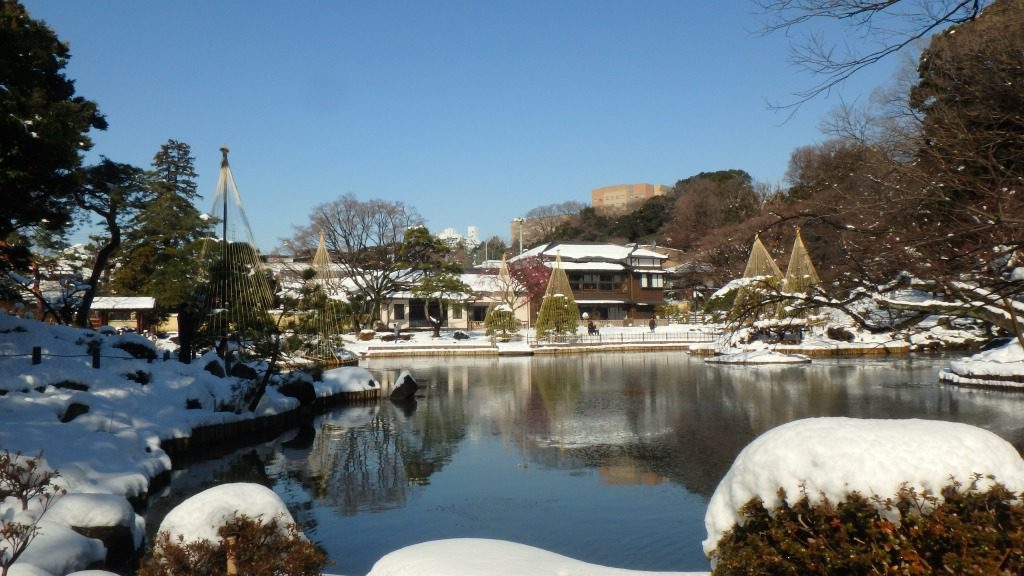 雪の日本庭園 肥後細川庭園