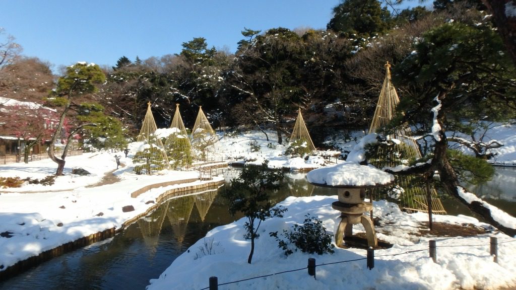 雪の日本庭園 肥後細川庭園